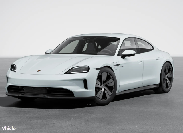 Porsche Upgrades PCM System White