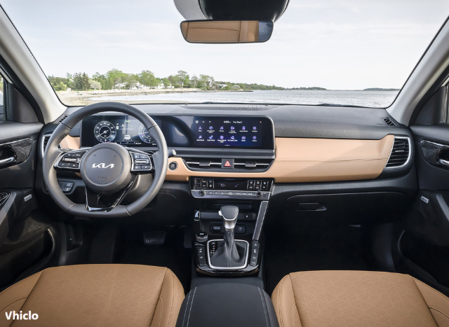 2025 Kia Seltos Interior
