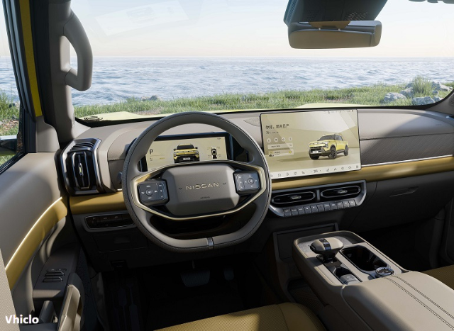 2025 Nissan Frontier Pro Interior